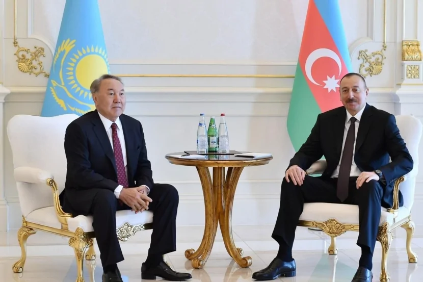Nazarbayev İham Əliyevə təbrik ünvanlayıb