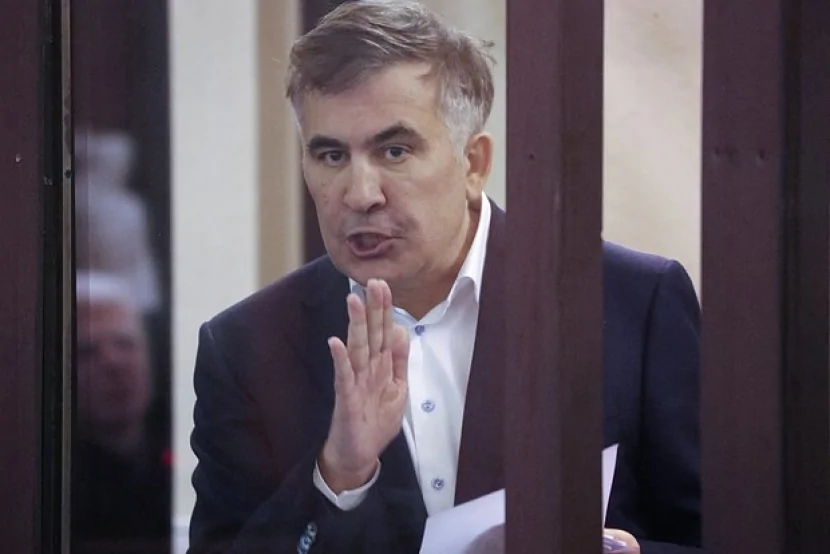 Saakaşvili həbsxanada görünüşünü DƏYİŞİB