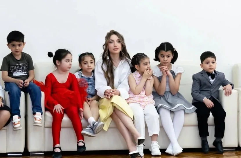 Alyona Əliyeva uşaqları təbrik etdi