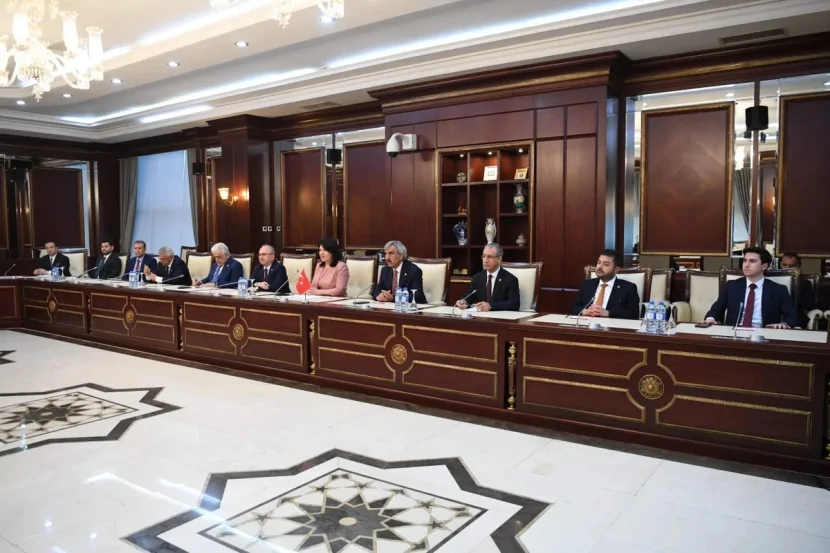 Türkiyəli deputatlar Milli Məclisdə olublar