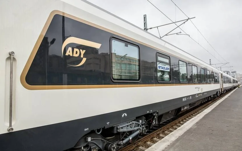 ADY-nin sərnişin axını 16 faiz artıb