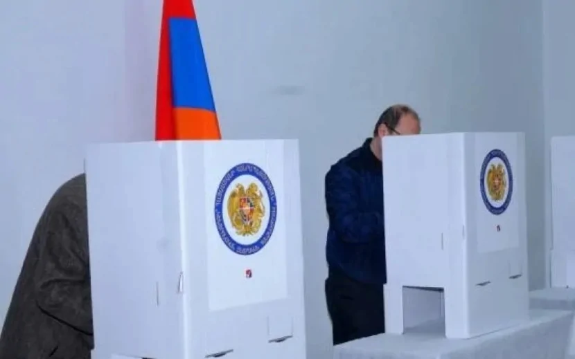 Ermənistanda seçici fəallığı AÇIQLANDI