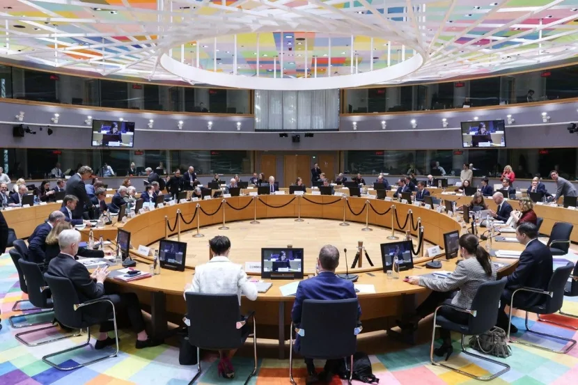 Aİ Ukrayna və Moldova ilə danışıqlara başlayır