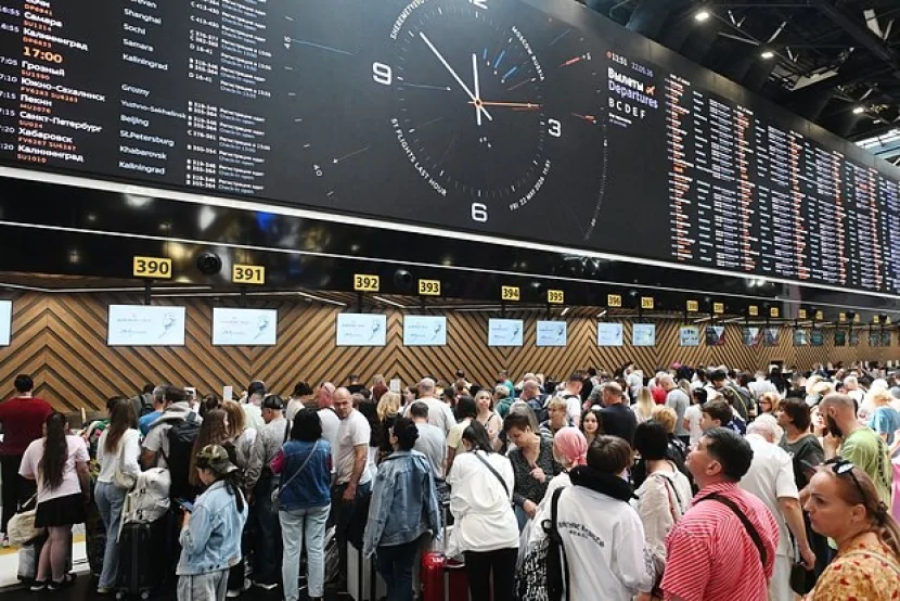 PUA hücumu Moskva hava limanlarında xaos yaratdı: 12 min sərnişin GÖZLƏYİR