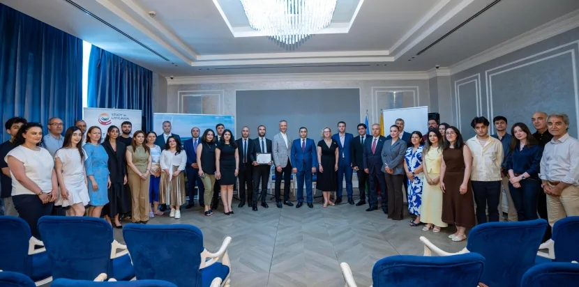 “Vətən” Muğam Qrupu Litva Universitetlərinin məzunları ilə görüşdə iştirak edib