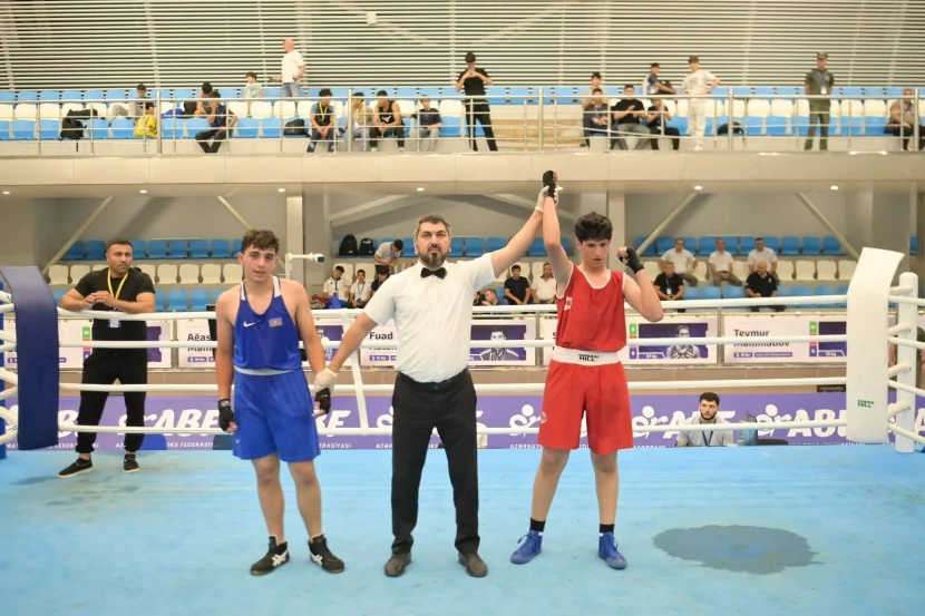 Məktəblilərin Respublika İdman Olimpiadasında yarışların üçüncü günü başa çatıb