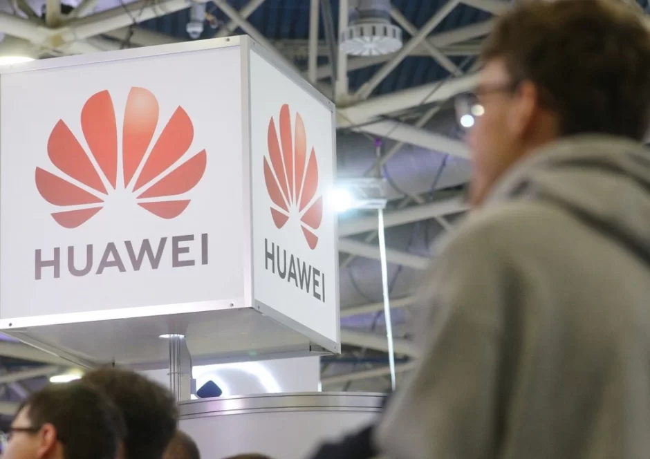 "Huawei" 46 ayda ilk dəfə Apple-i ötdü