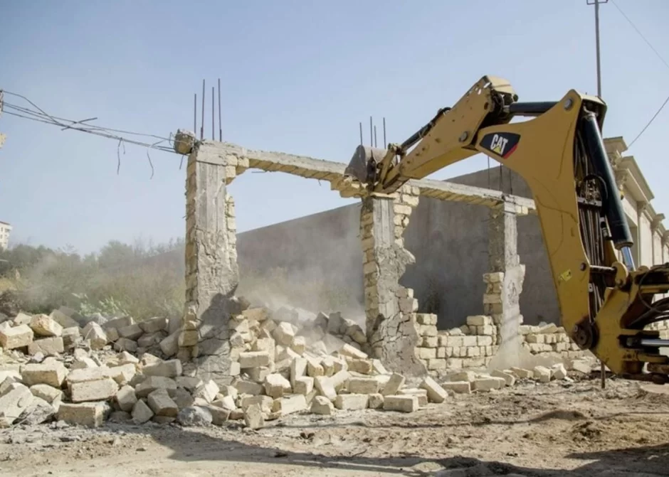 Yeni Suraxanıda qanunsuz tikilinin qarşısı alındı