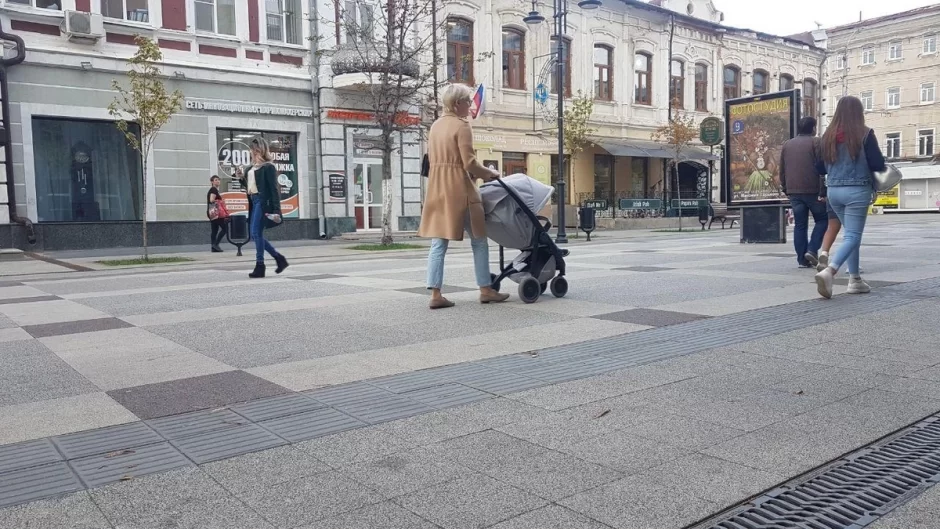 Rusiyada uşaq sahibi olmaqdan imtina edən ailələrlə bağlı qanun layihəsi qəbul olundu