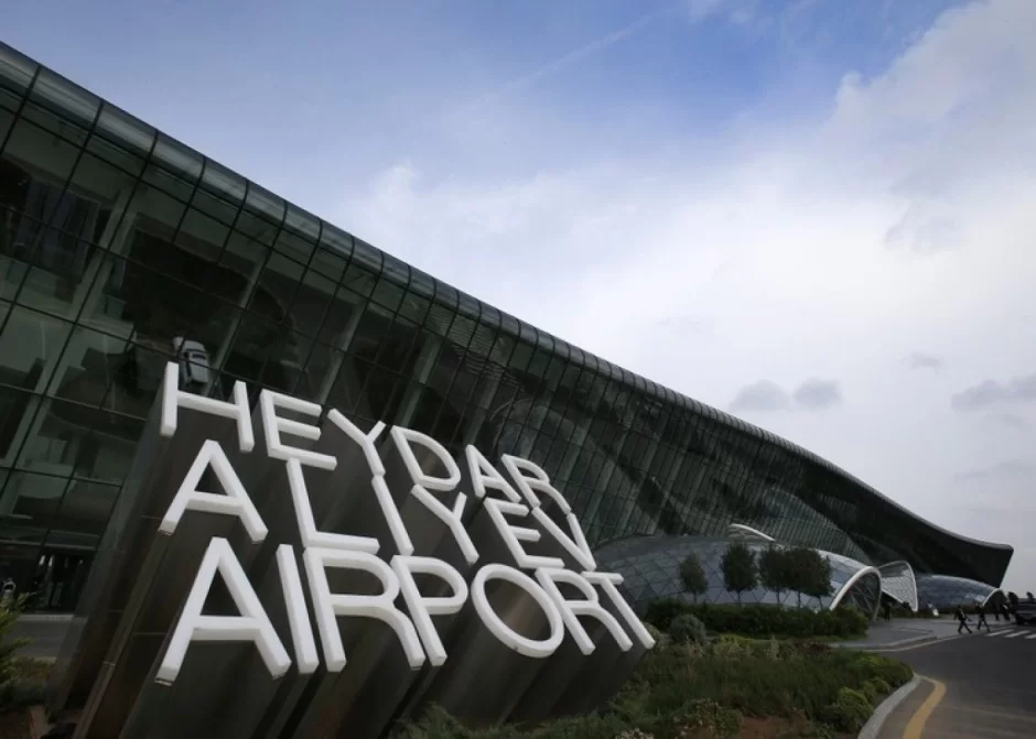 Bakı aeroportundan sərnişinlərə