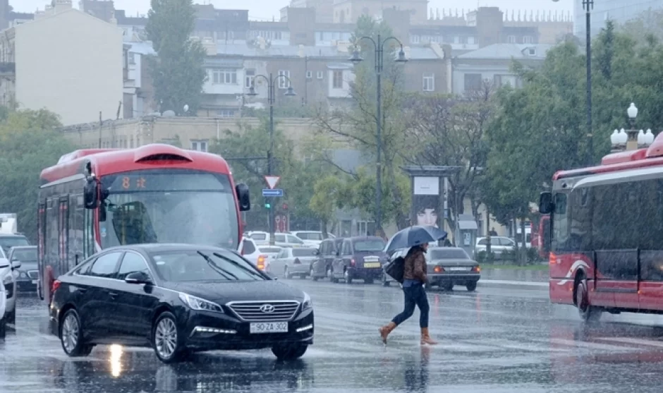 Bakıda yağış, rayonlara sulu qar yağıb -