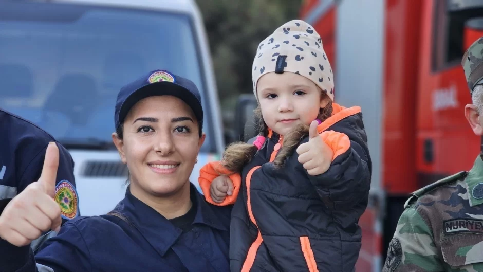 FHN 2-si azyaşlı olmaqla 3 nəfəri belə xilas etdi -