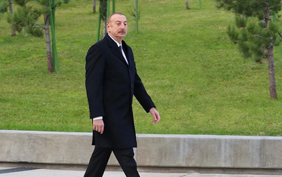 Prezident yeni avtomobil yolunun açılışında