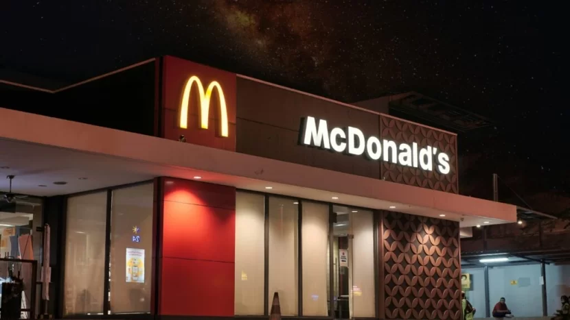 “McDonald's” epidemiya qalmaqalından sonra reklama