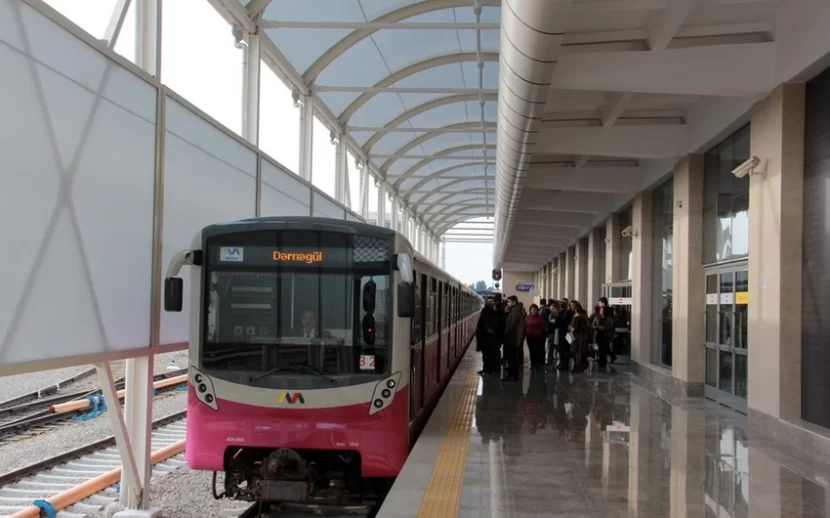 Metro qatarlarının hərəkət cədvəlində