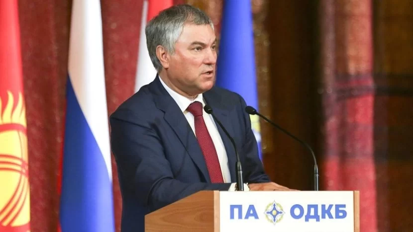 Volodin koronaya yoluxdu,