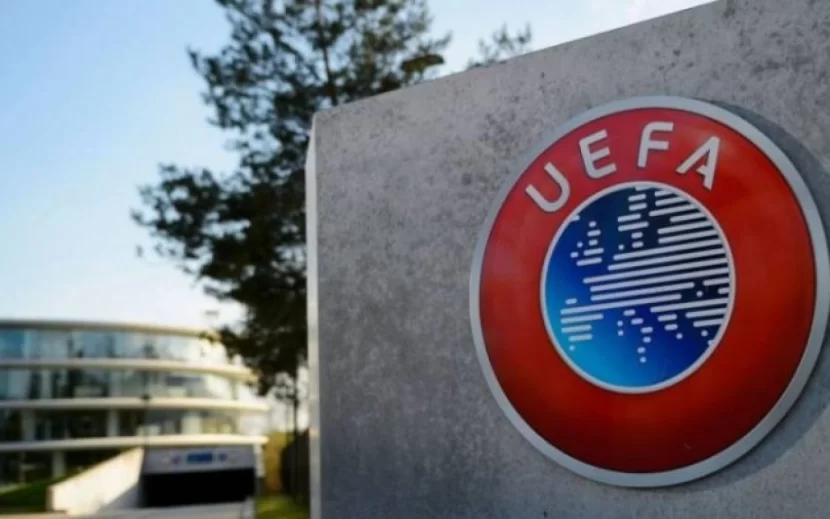 UEFA Azərbaycan millisinə