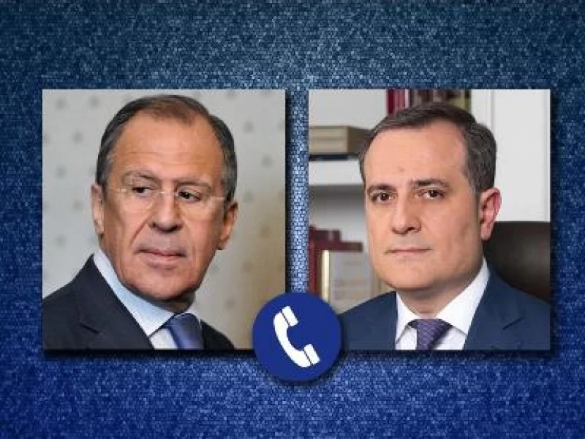 Lavrov və Bayramov təyyarə qəzasını müzakirə