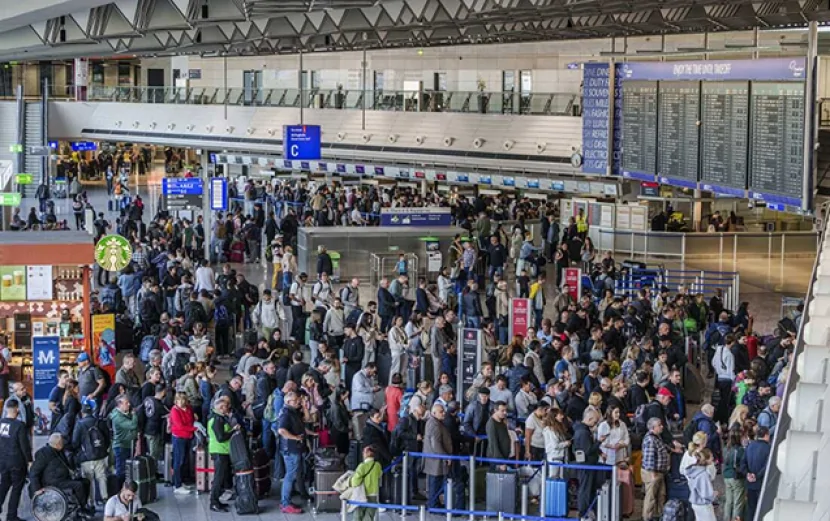 Almaniyanın 13 aeroportunda tətil